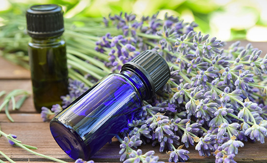 Proporzioni di olio essenziale e il loro rapporto con la fragranza della bomba da bagno
